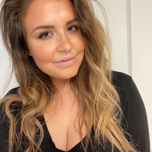 Meet your Posher, Sara - Picture 1 of 1